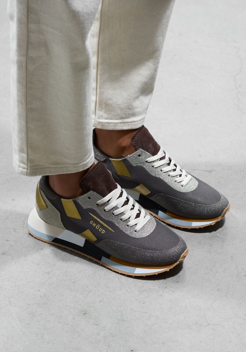Bruine GHOUD Lage sneakers UNI MESH GLITTER SNEAKER - large