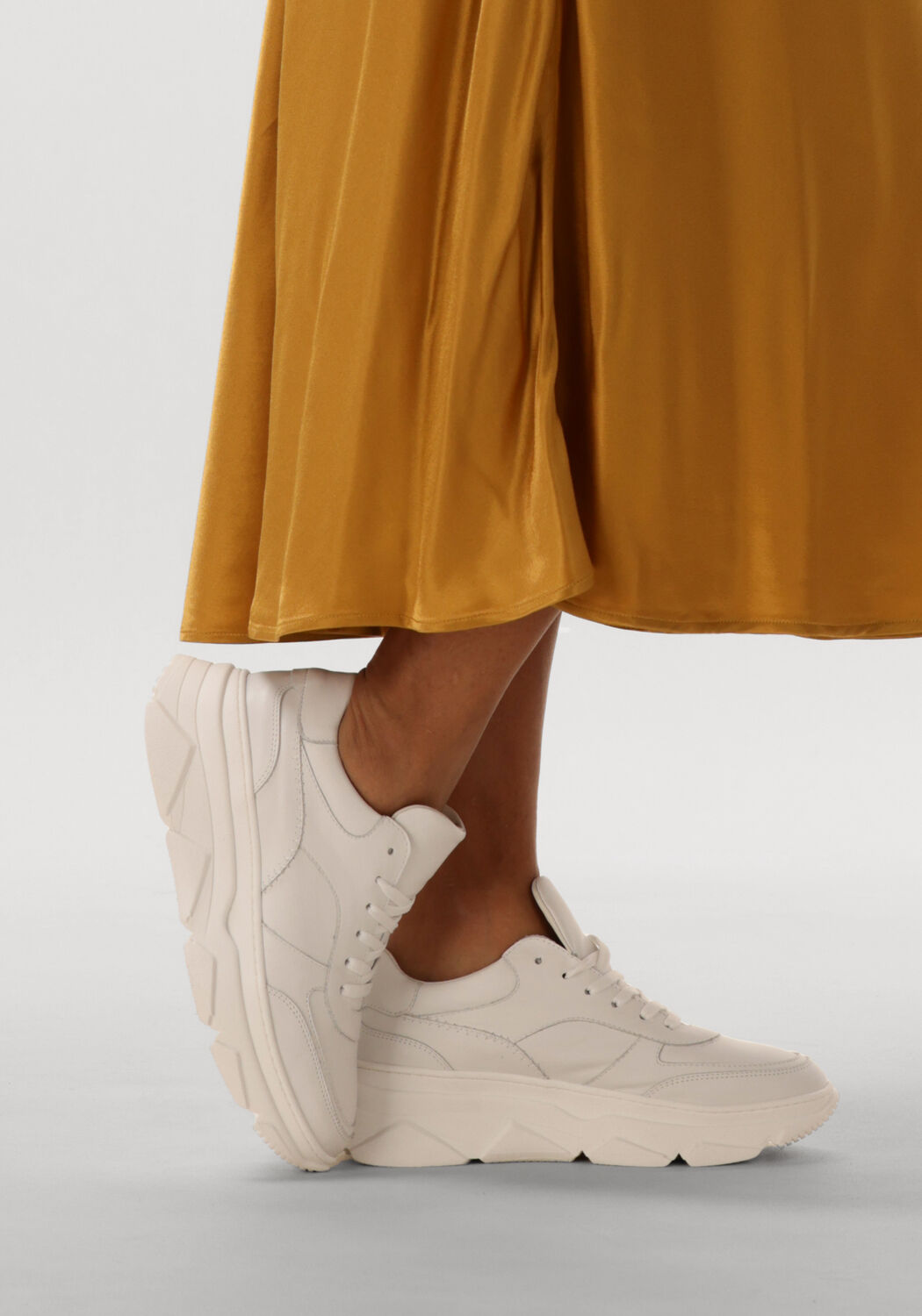 Witte NOTRE-V Lage sneakers 04-91 - large