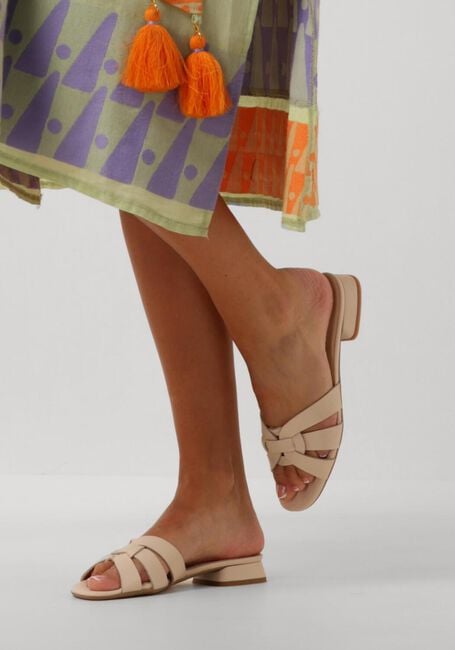 Witte LINA LOCCHI Slippers LED KNOOP SLIPPER - large