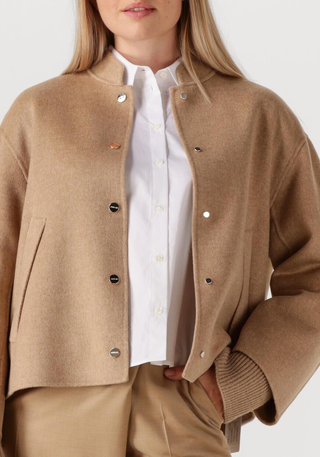 Camel MARC CAIN COLLECTION Jack ZC 12.02 W33 - large