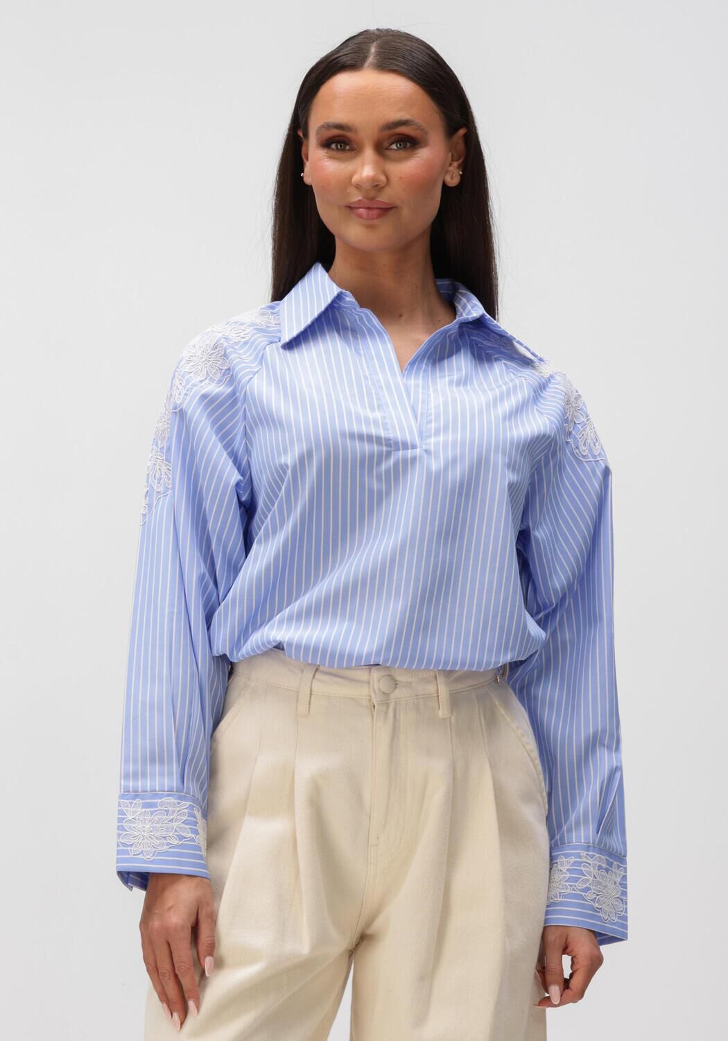 Bruuns Bazaar Blouse Dames Mesquitebbkaloe Blouse, Maat: 34, Kleur: Lichtblauw afbeelding 1