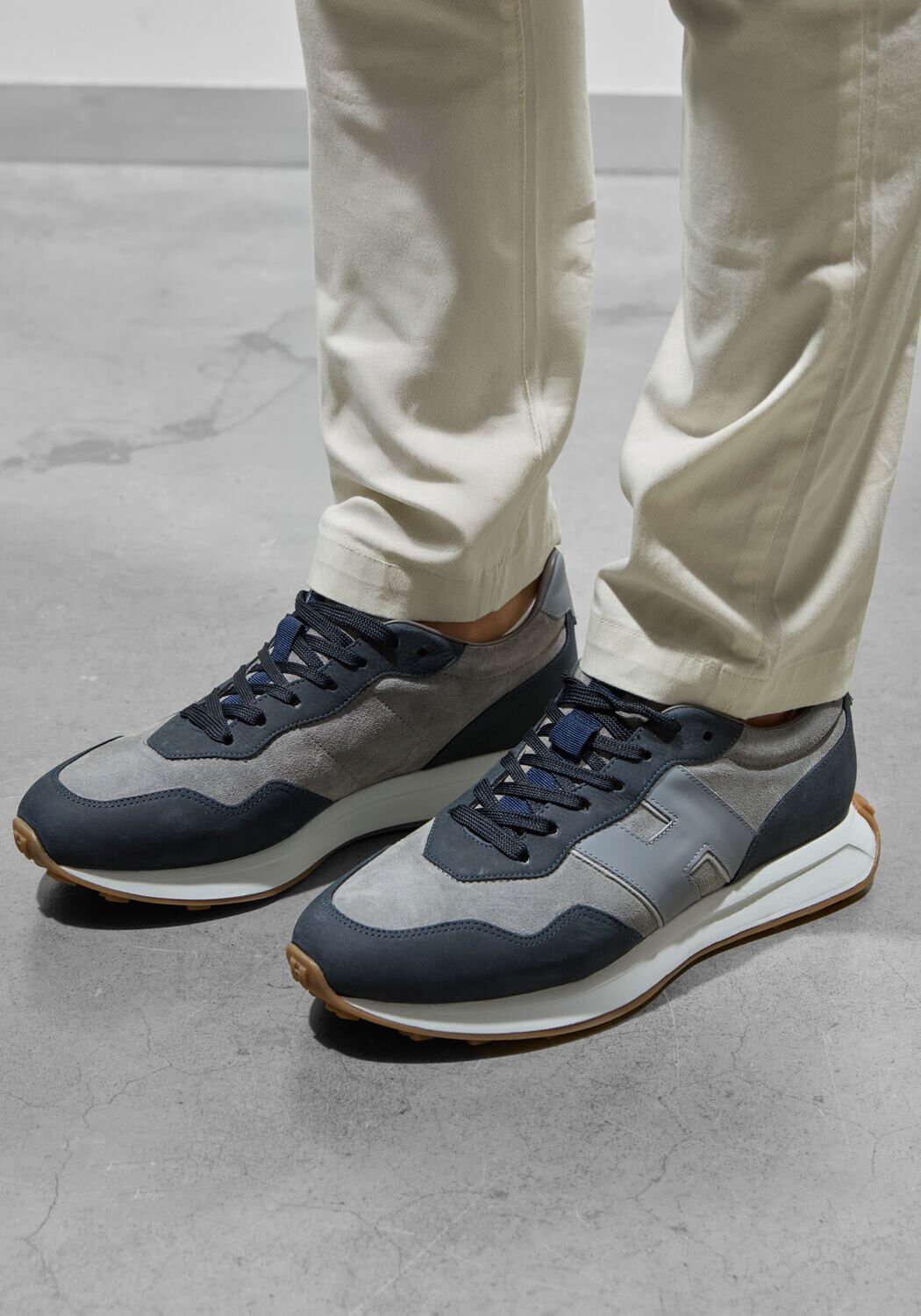 Grijze HOGAN Lage sneakers H601 ALLACCIATO - medium