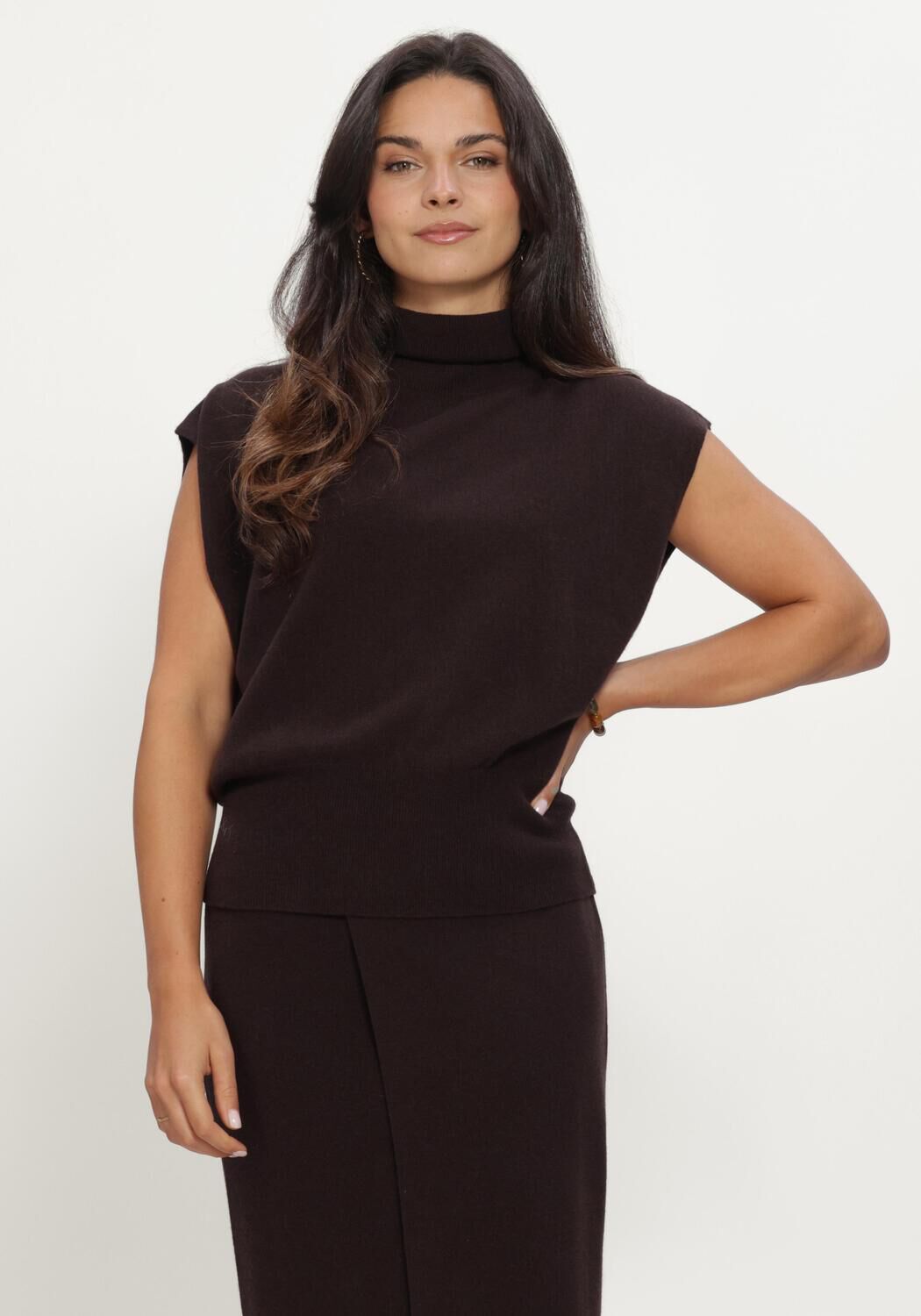 Bruine GESTUZ Gilet GZMANZI WAISTCOAT