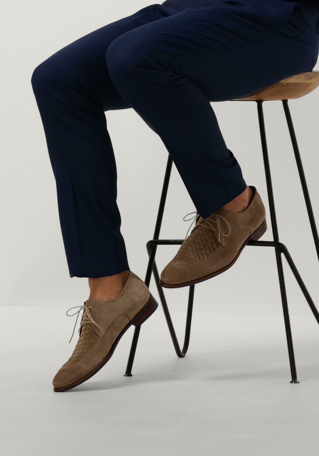 Taupe FLORIS VAN BOMMEL Nette schoenen SFM-30462 DE STAPPER - large