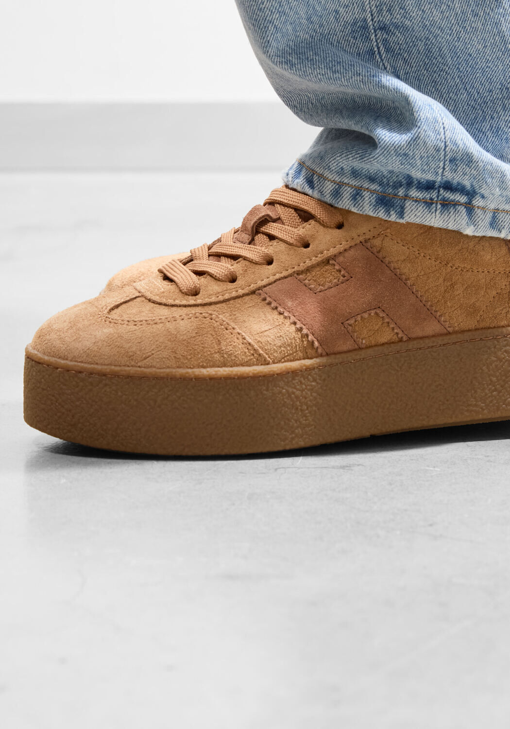 Camel HOGAN Lage sneakers H681 ALLACCIATO H - large