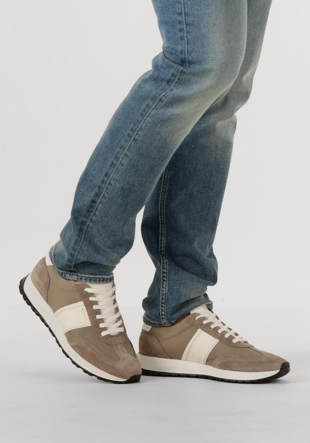 Grijze NUBIKK Lage sneakers GLEN HENDRIX - large