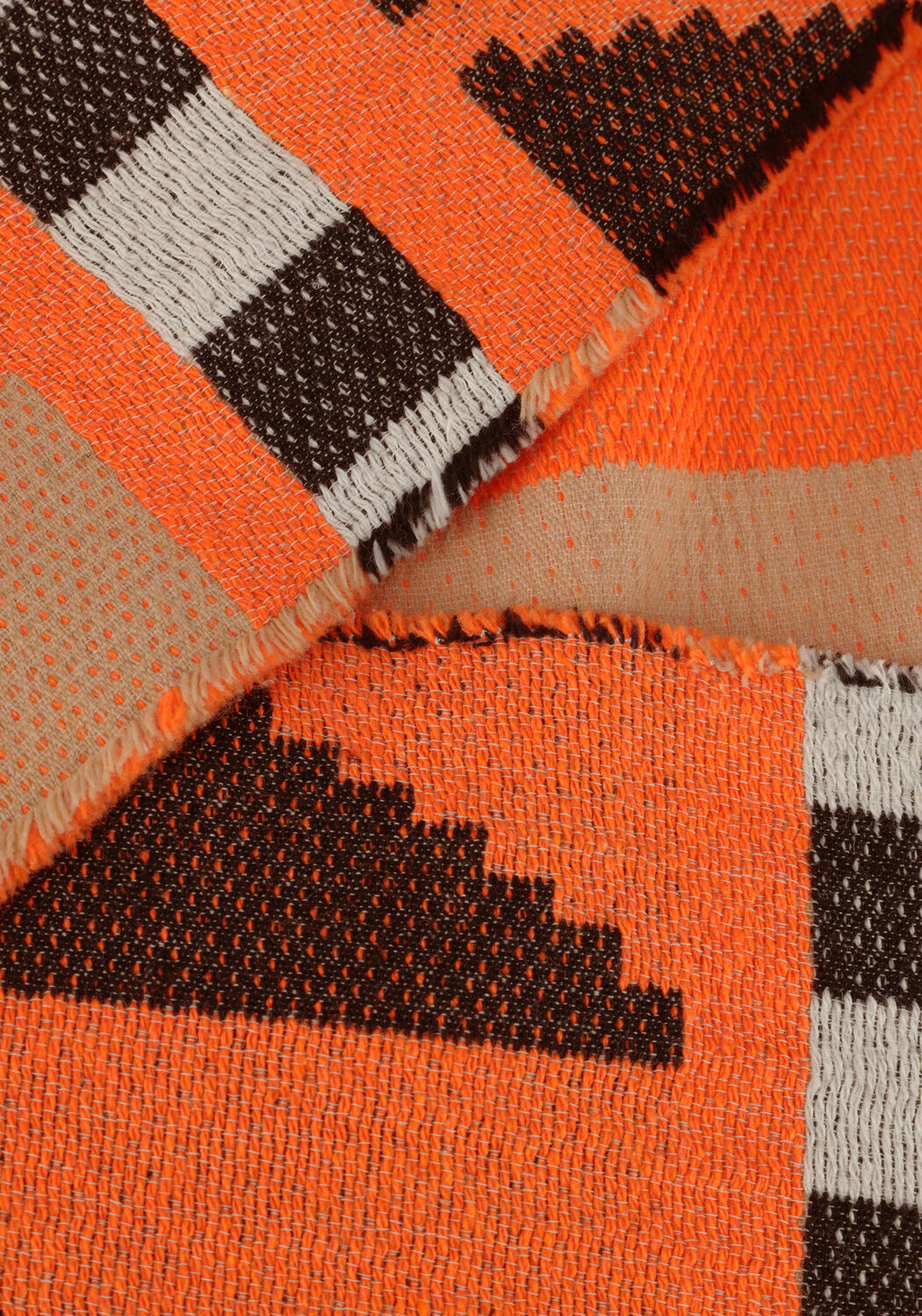 Oranje NEMA Jack MELIA - large