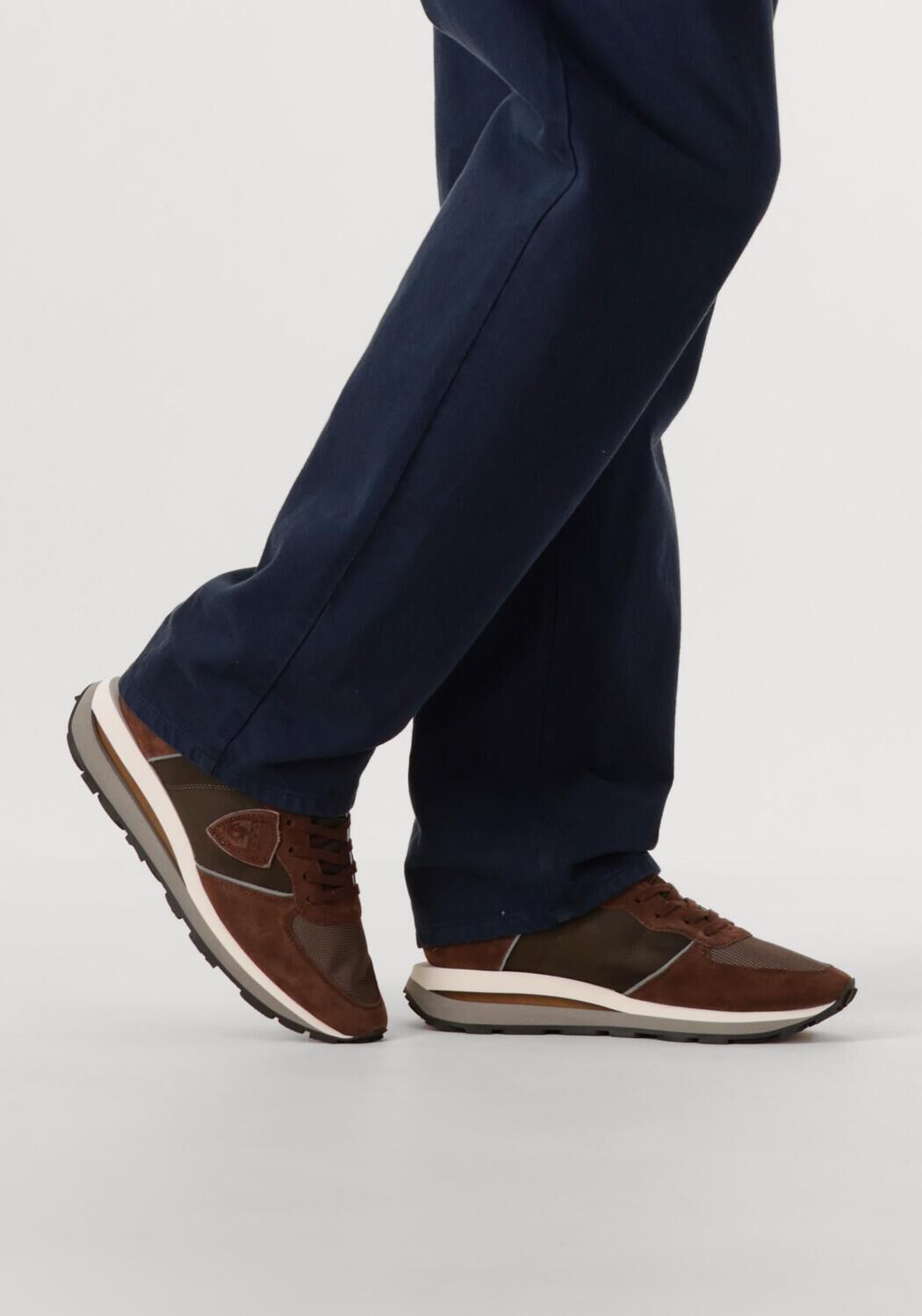 Bruine PHILIPPE MODEL Lage sneakers TROPEZ HAUTE LOW MAN - large