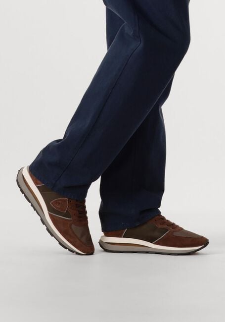Bruine PHILIPPE MODEL Lage sneakers TROPEZ HAUTE LOW MAN - large