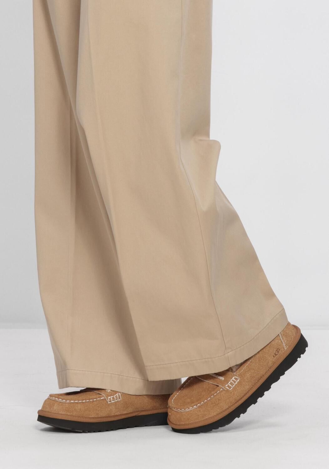 Camel UGG Loafers W ELLIS LOAFER - large