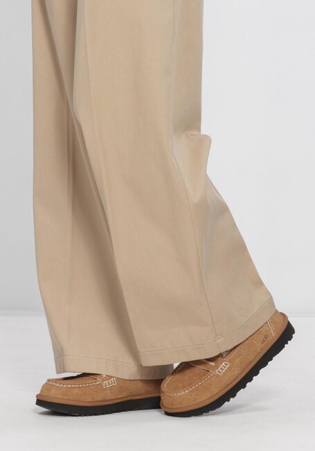 Camel UGG Loafers W ELLIS LOAFER - large