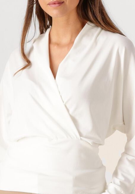 Gebroken wit MARC CAIN COLLECTION Blouses ZC 48.18 J14 - large