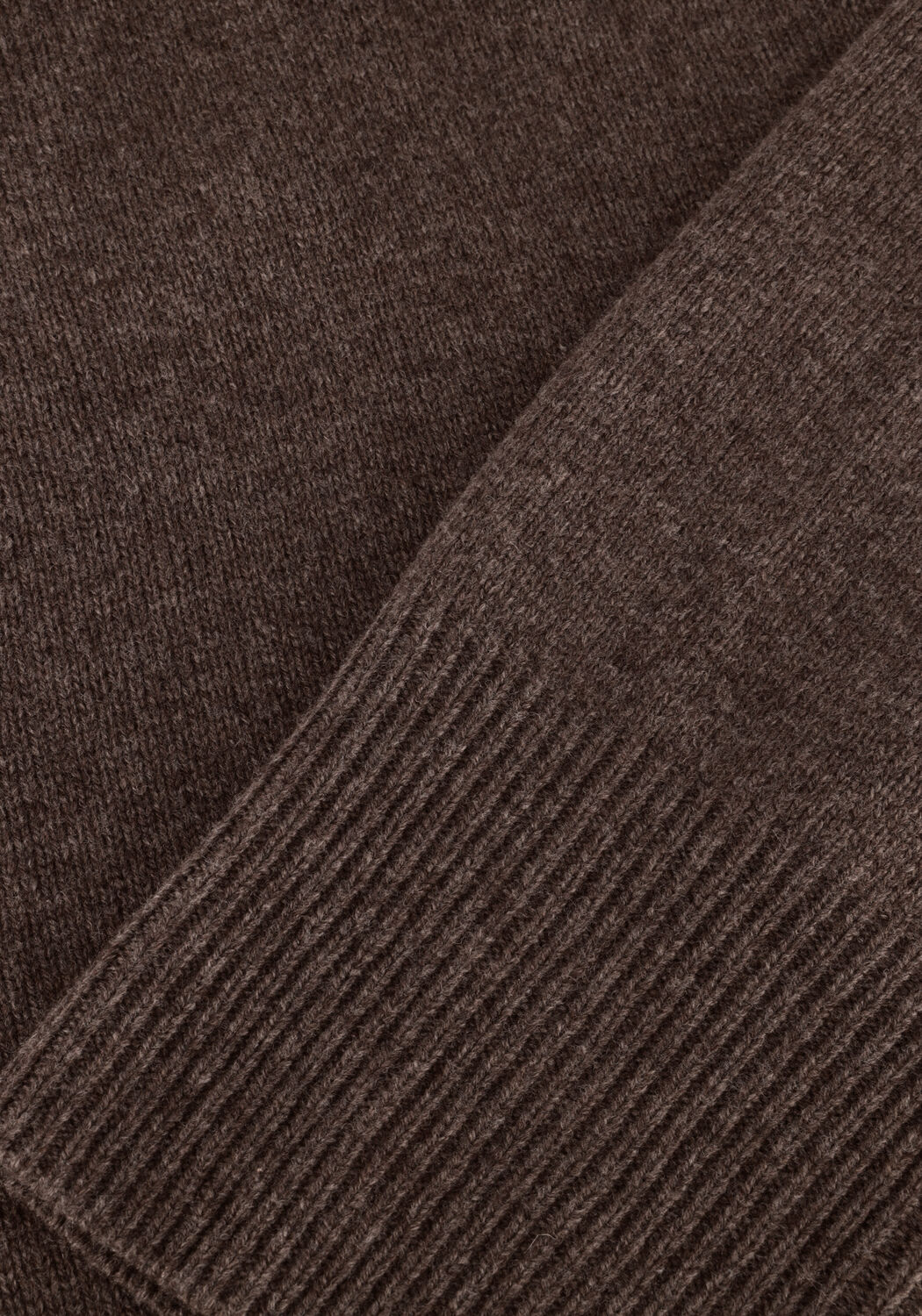 Bruine SECOND FEMALE Coltrui ALPHA KNIT T-NECK - large