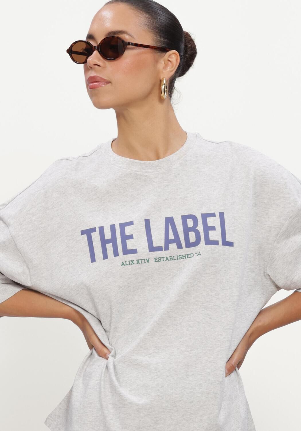 Grijze ALIX THE LABEL Tops & T-shirts LADIES KNITTED THE LABEL OVERSIZED T-SHIRT - large