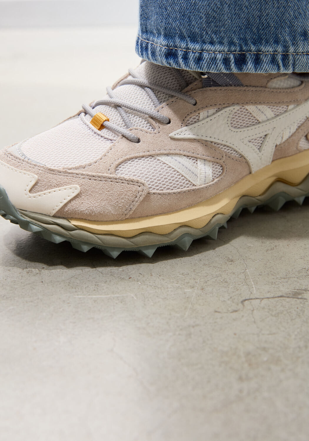 Grijze MIZUNO Lage sneakers WAVE MUJIN TL - large