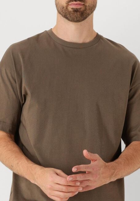 Olijf DRYKORN T-shirt KAYRO 520198 - large