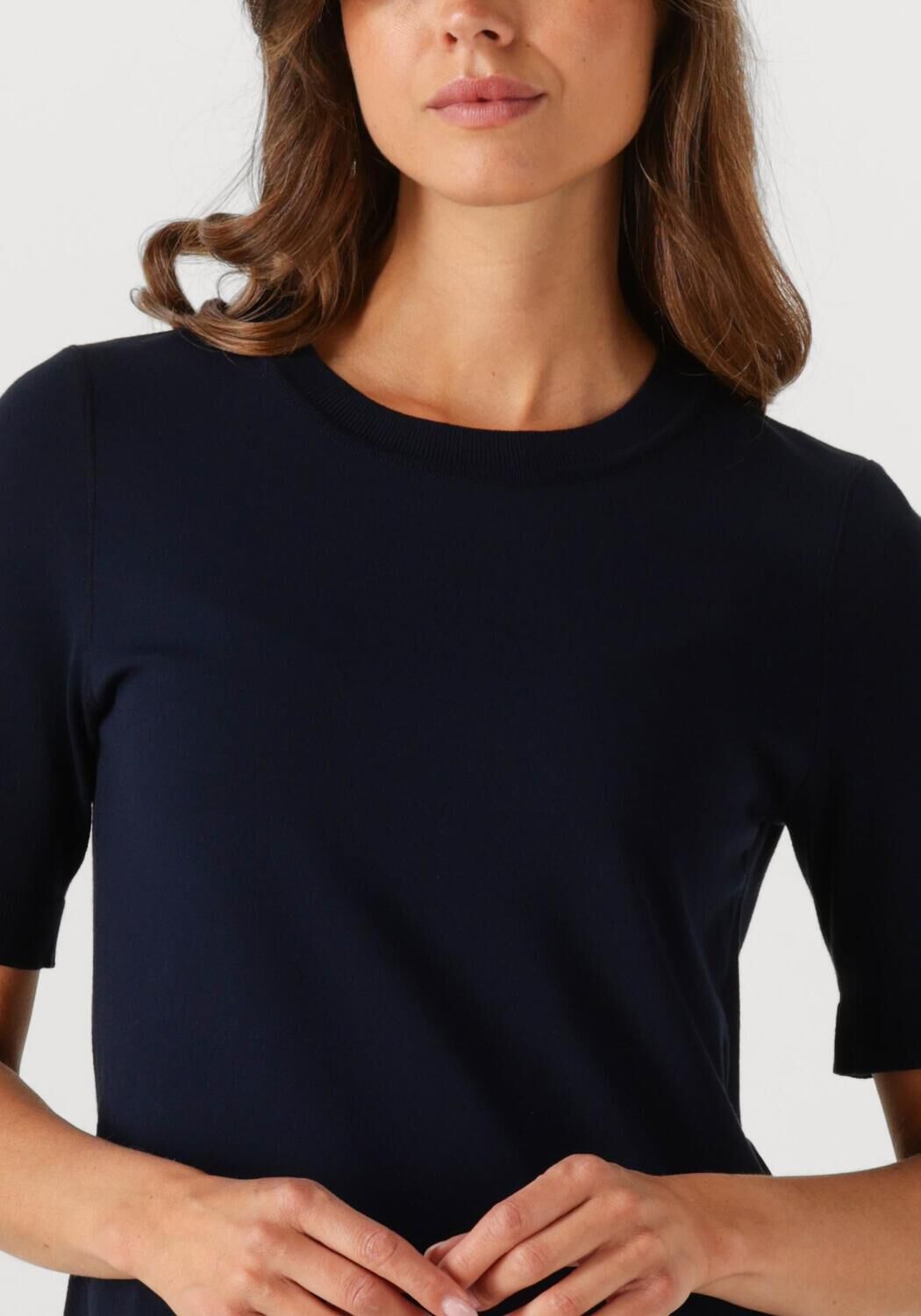 Donkerblauwe MARC CAIN ESSENTIALS T-shirt +E 41.06 M11 - large