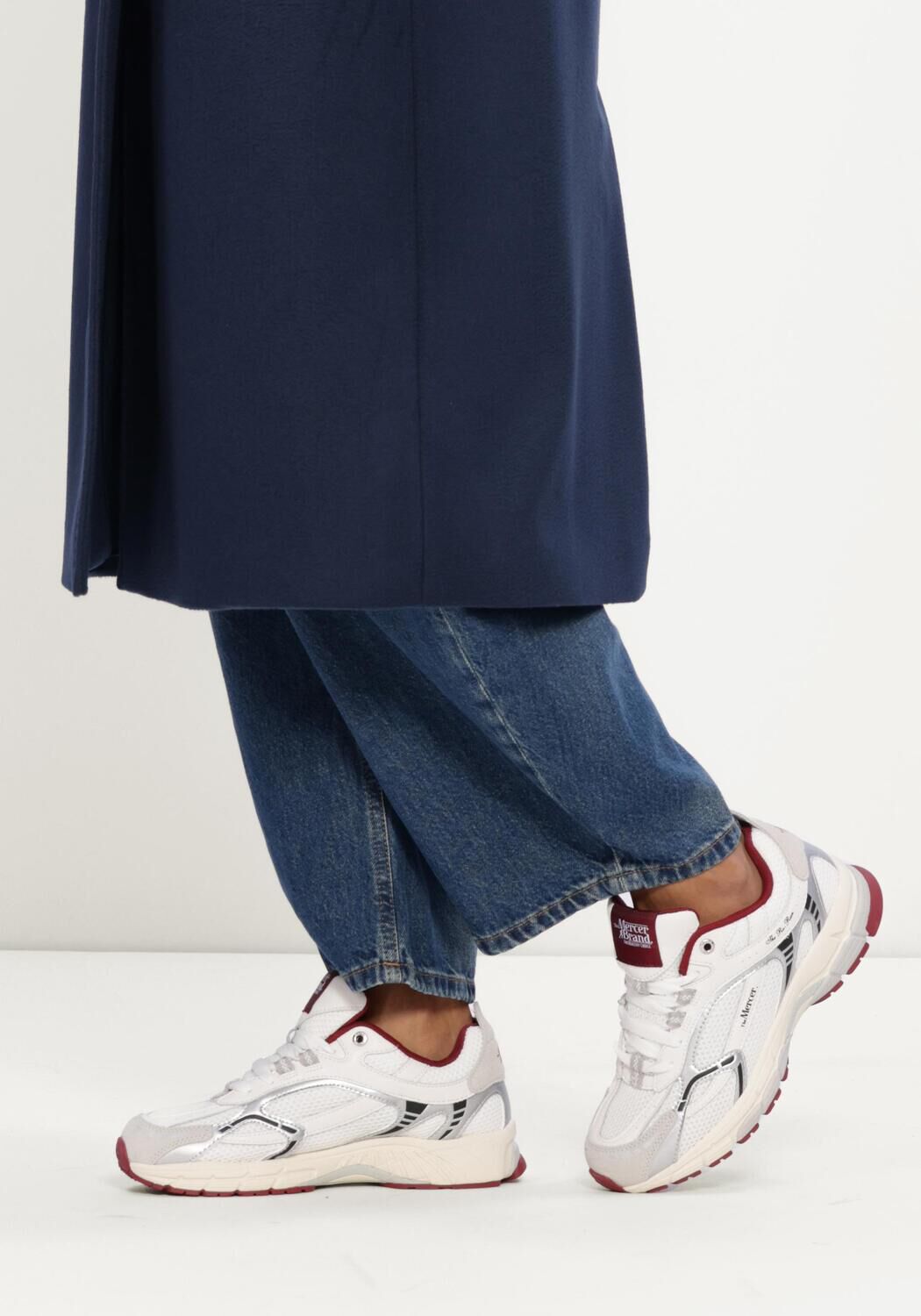 Witte MERCER AMSTERDAM Lage sneakers THE RE-RUN WHITE SILVER - large