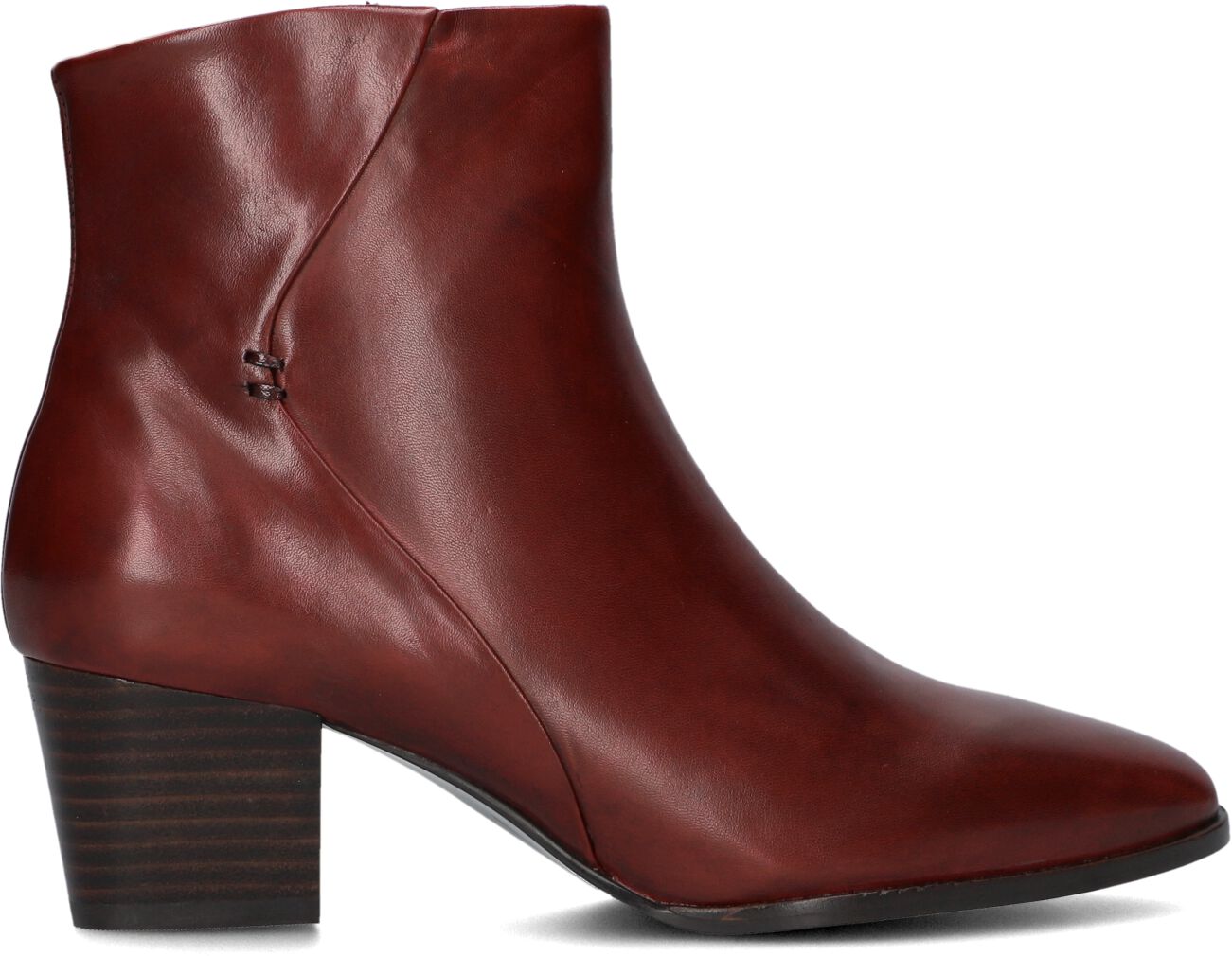 Everybody Enkellaarsjes
Dames Vilma, Maat: 37,5, Materiaal: Leer, Kleur: Rood