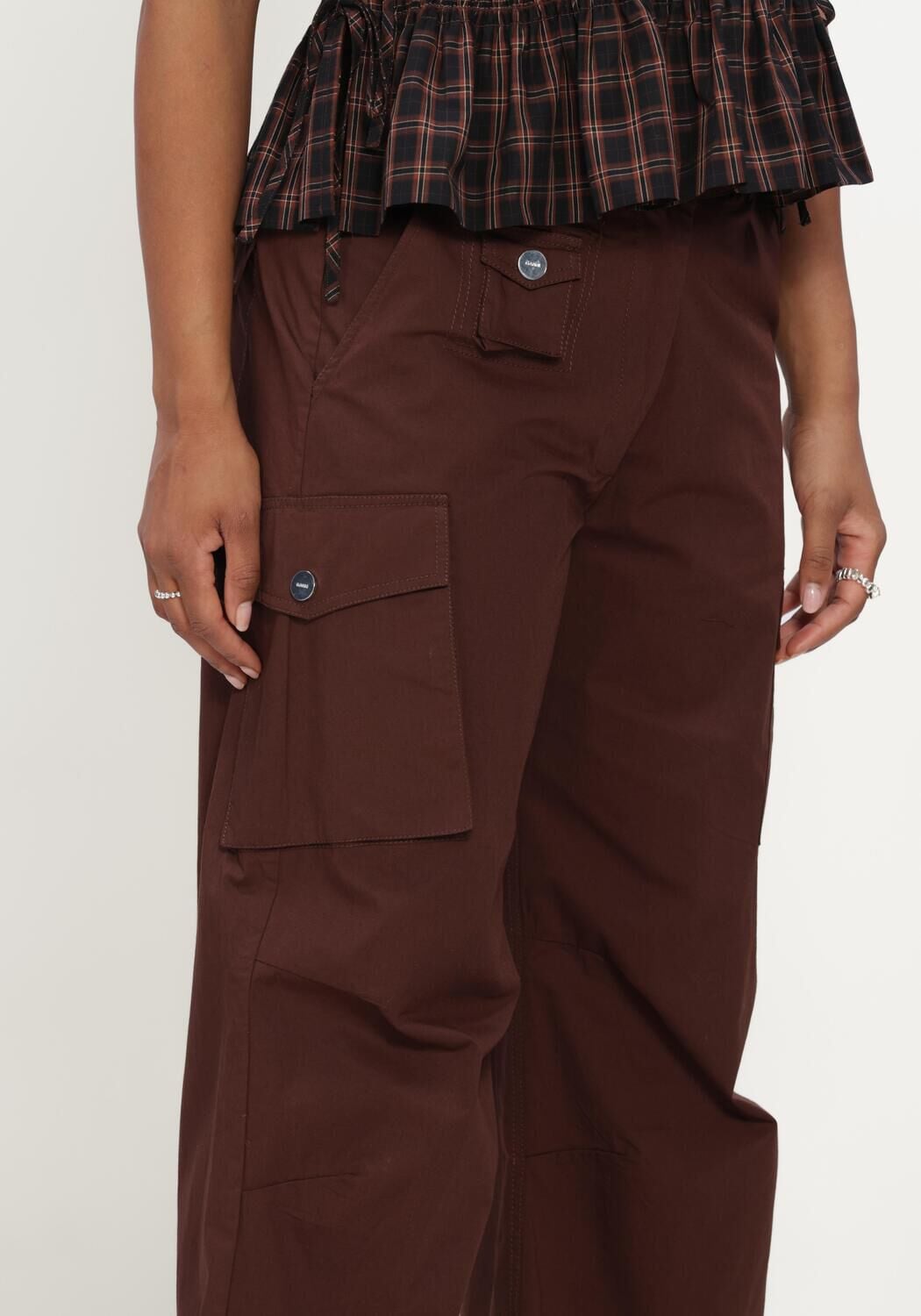 Bruine GANNI Broeken STRETCH COTTON POCKET CARGO PANTS - large