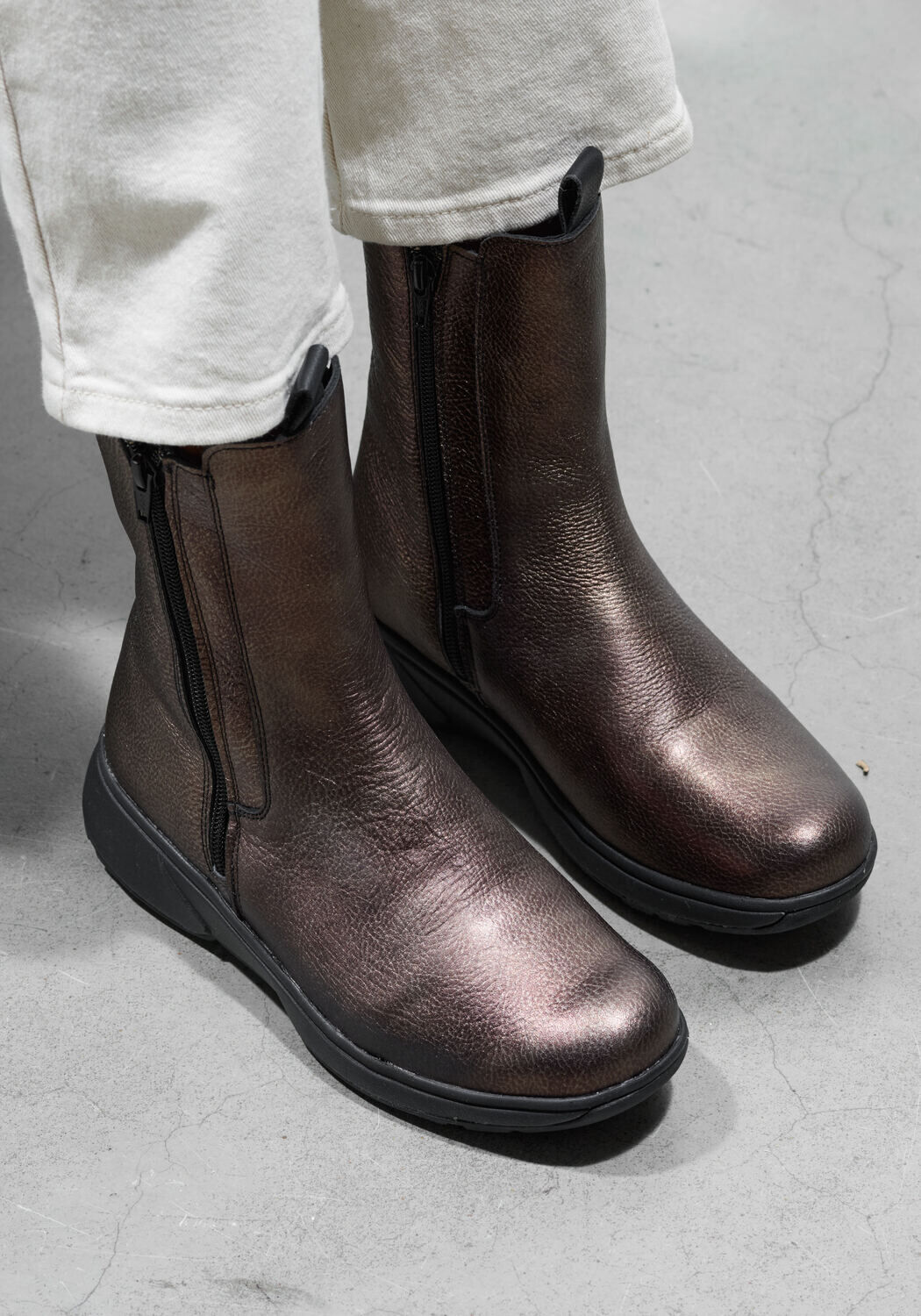 Bronzen XSENSIBLE Enkellaarsjes MET H LAARS RITS - large