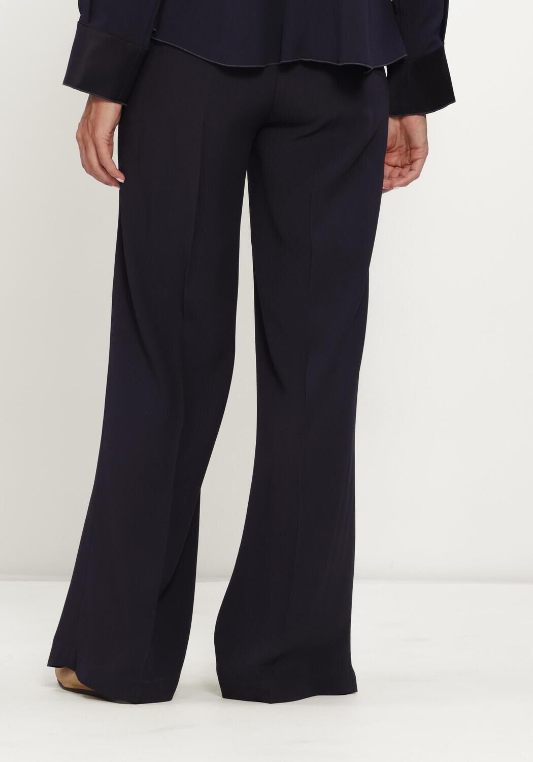 Donkerblauwe FORTE FORTE Wijde broek MATT ENVERS SATIN HIGH WAIST FLAT FRONT PANTS - large