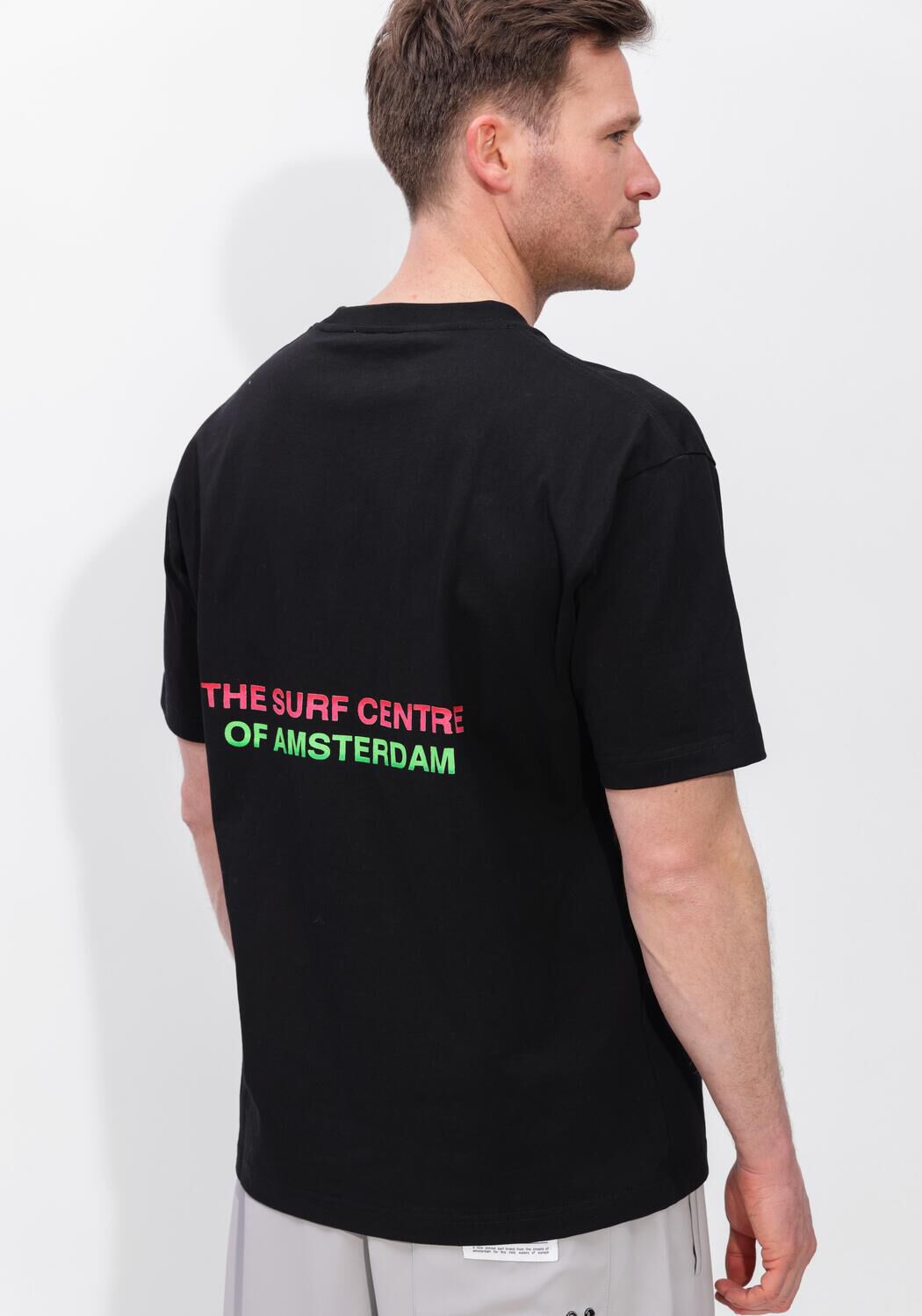 Zwarte NEW AMSTERDAM SURF ASSOCIATION T-shirt SURF CENTRE TEE BLACK - large