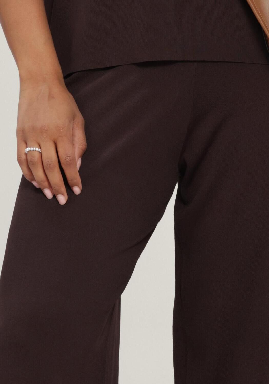 Bruine HERSKIND Pantalon CLARK KNIT PANTS - large