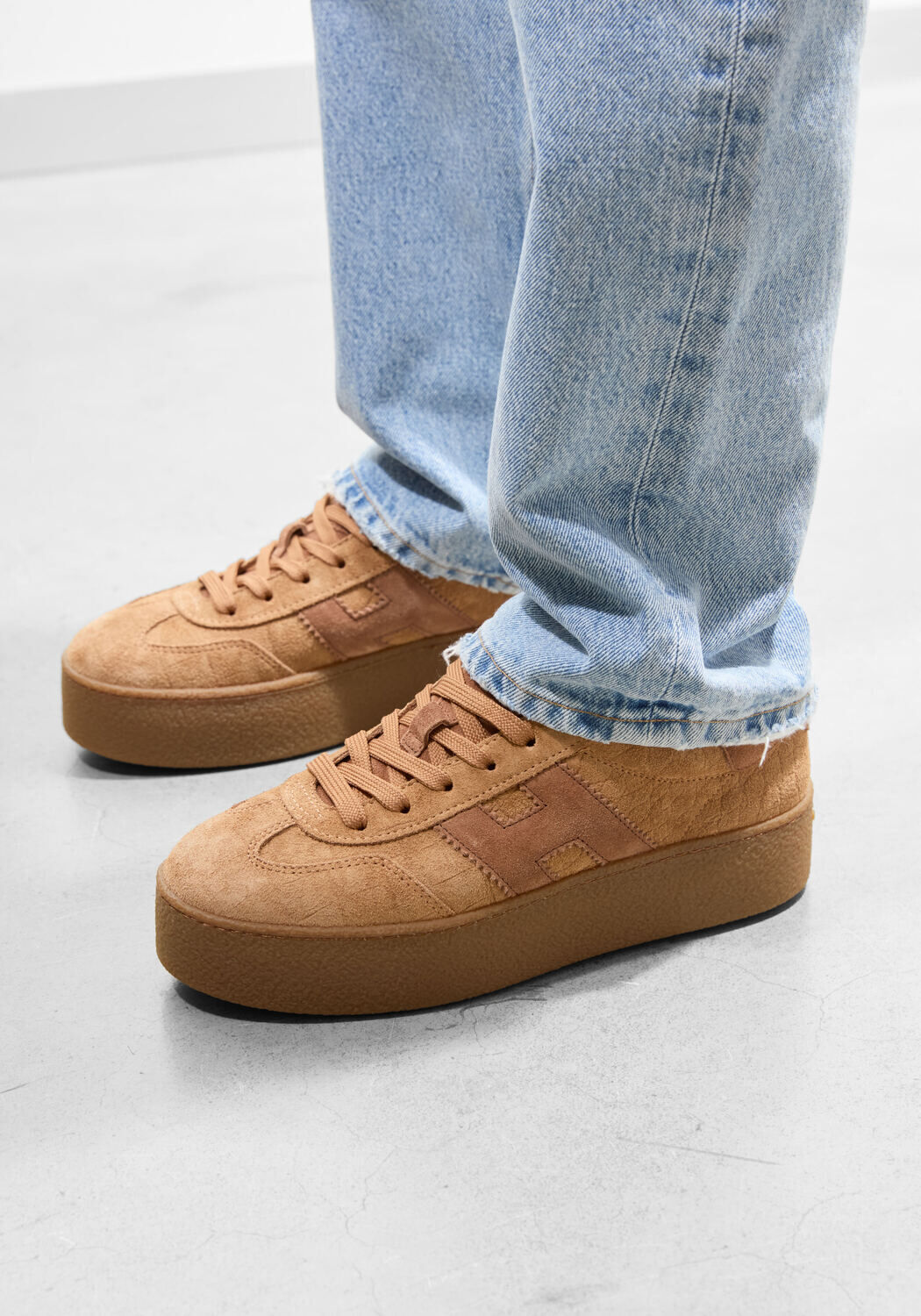 Camel HOGAN Lage sneakers H681 ALLACCIATO H - large