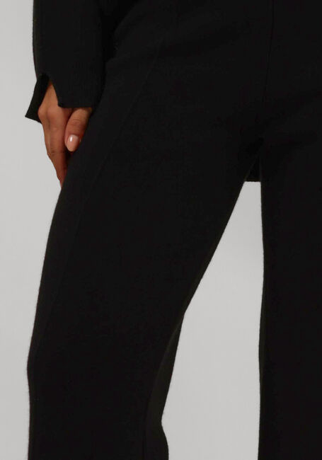 Zwarte RESORT FINEST Pantalon KNITTED PANTS - large