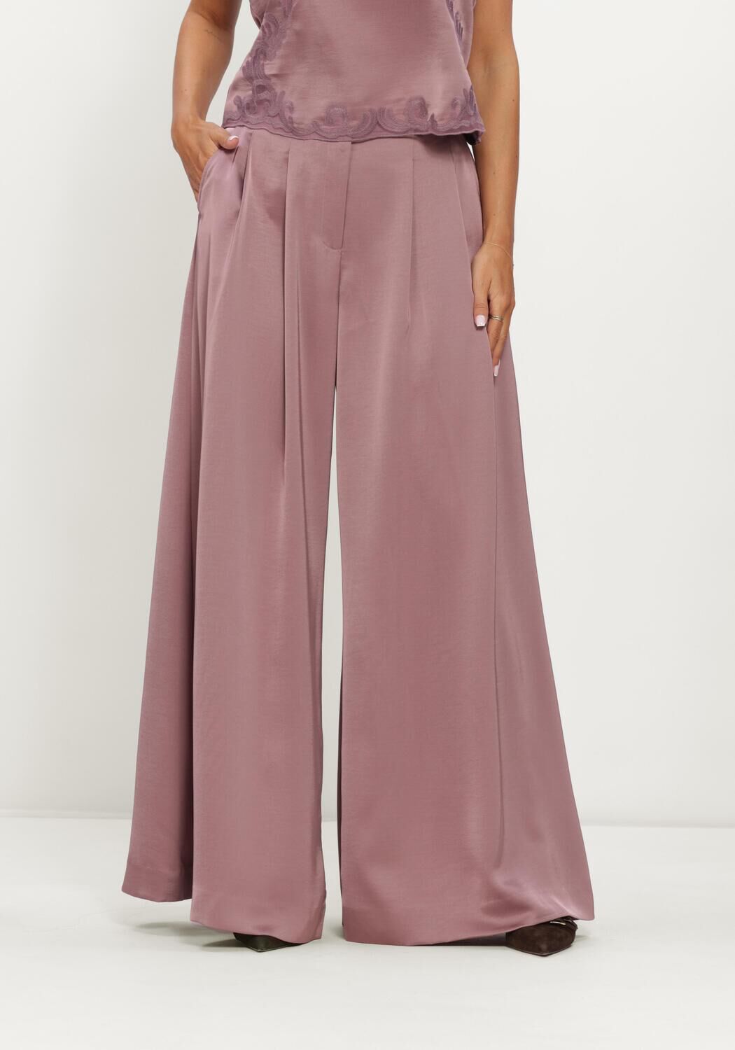 Paarse DANTE6 Broeken ONIQUE WIDE LEG SATIN PANTS - large