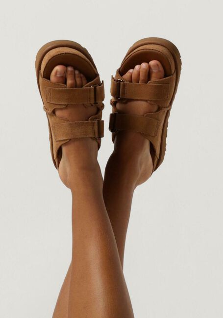 Cognac UGG Instappers W GOLDENSTAR HI SLIDE - large