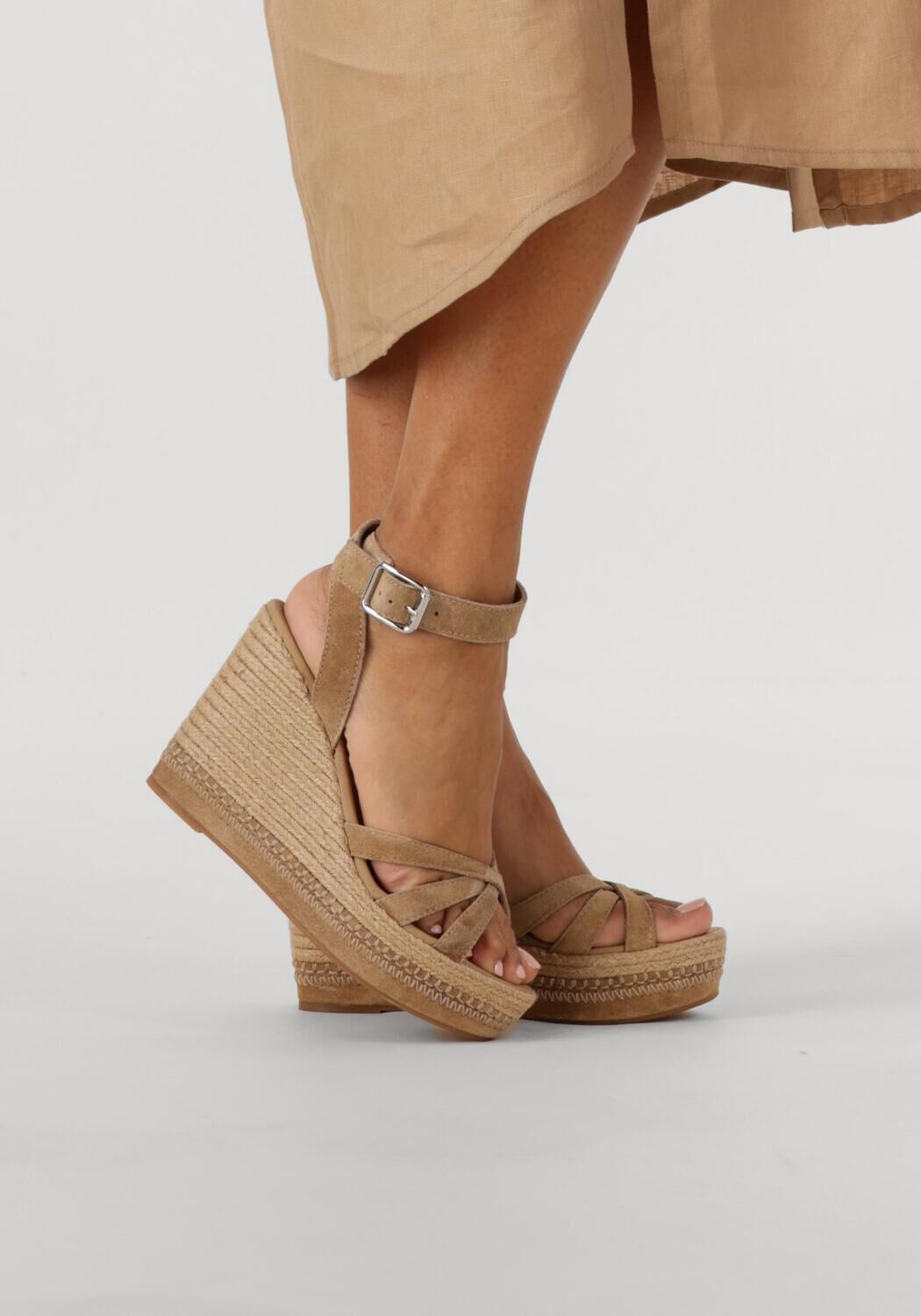 Taupe UNISA Sandalen met hak MUNJAL - large