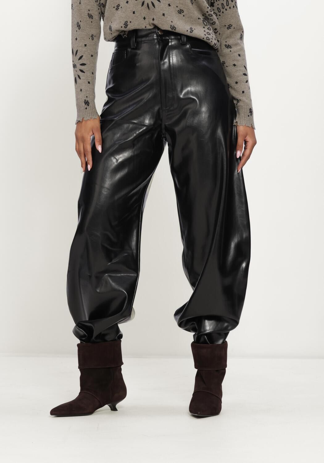 Zwarte RHUNE Balloon broeken GRACE BALLOON PANTS LEATHER - large