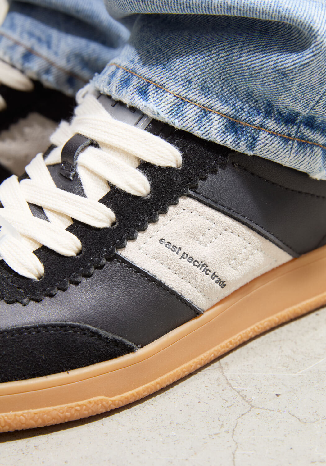 Zwarte EAST PACIFIC TRADE Lage sneakers SANTOS-W - large