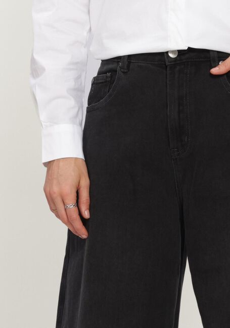 Zwarte JANICE Barrel jeans BILLY - large