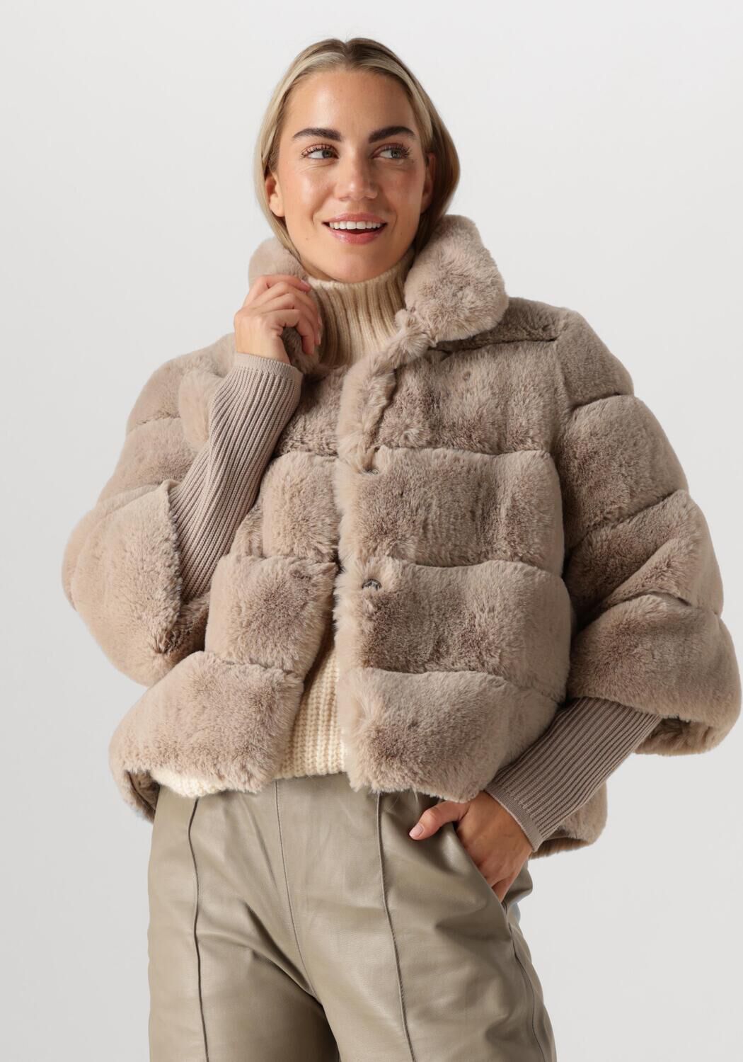 Alter Ego Faux Fur Jas Dames Roxy, Maat: XS, Kleur: Beige