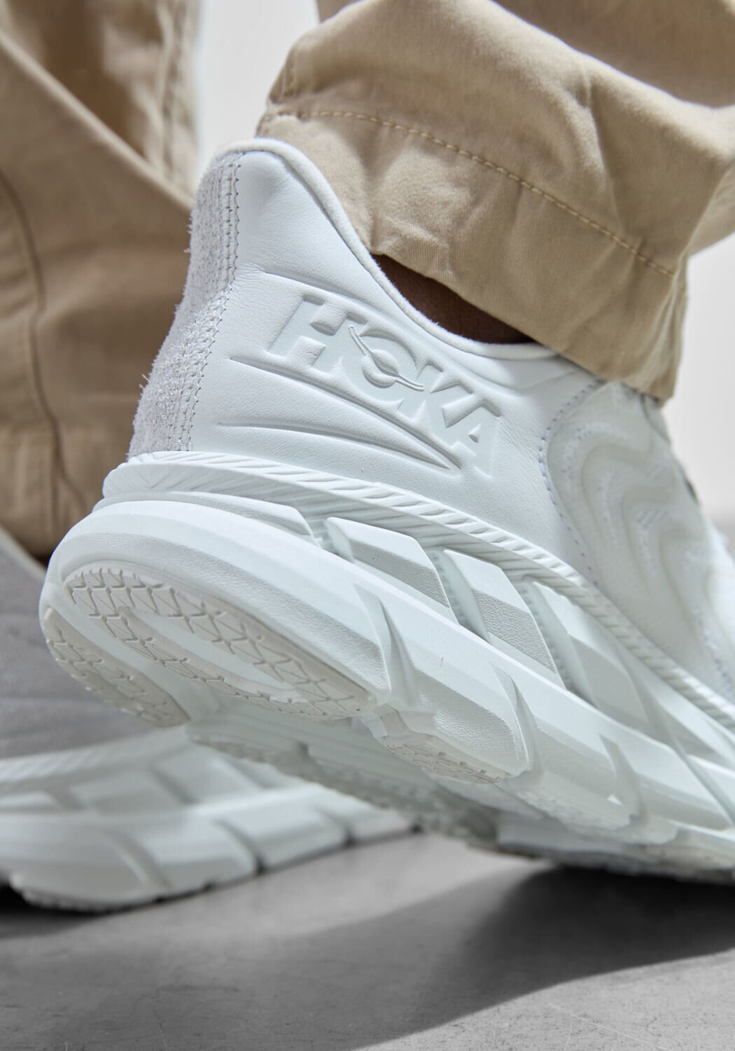 Witte HOKA Sneakers CLIFTON LS - large