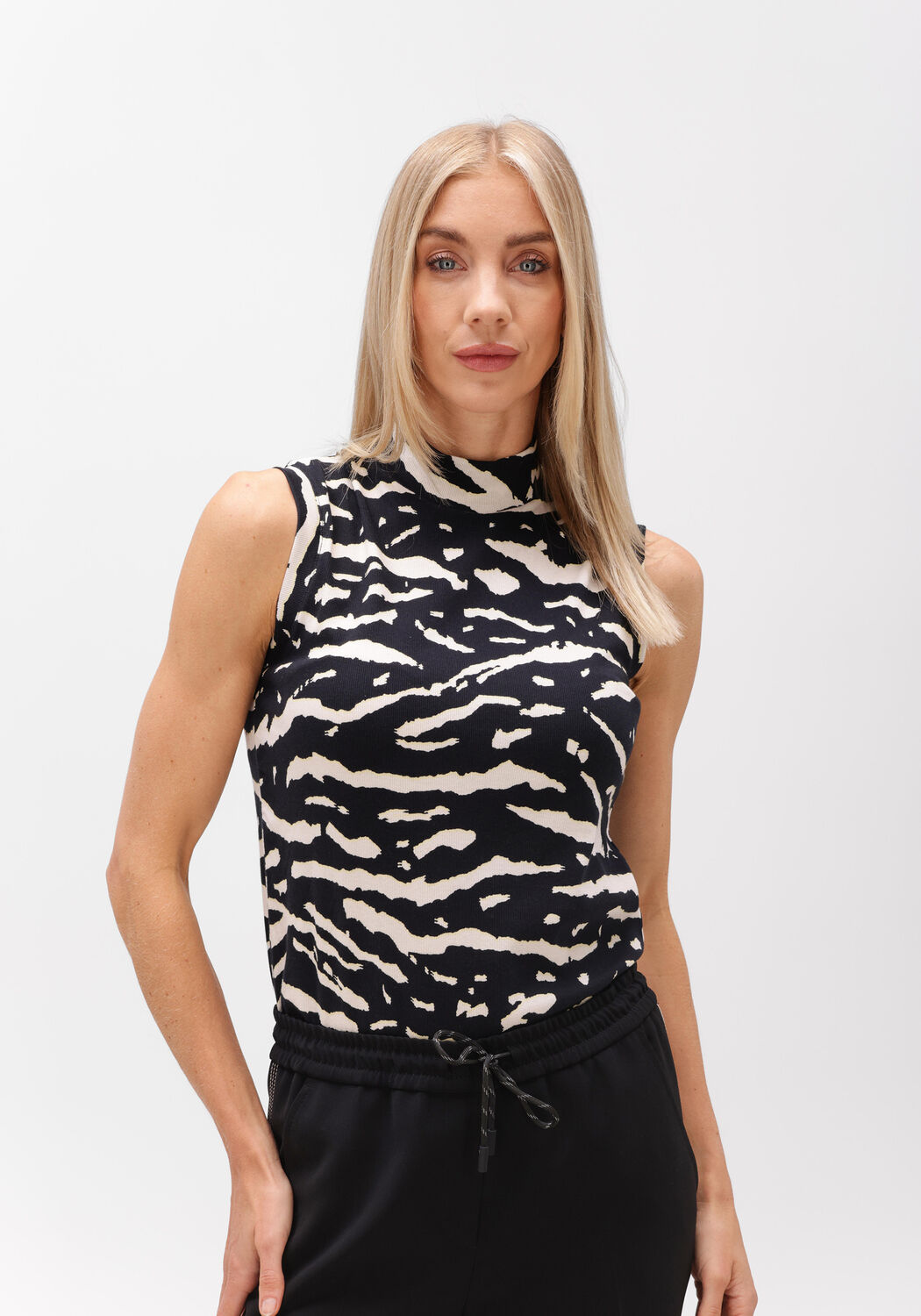 Zwarte MARC CAIN SPORTS Top AS 61.02 J10 - large