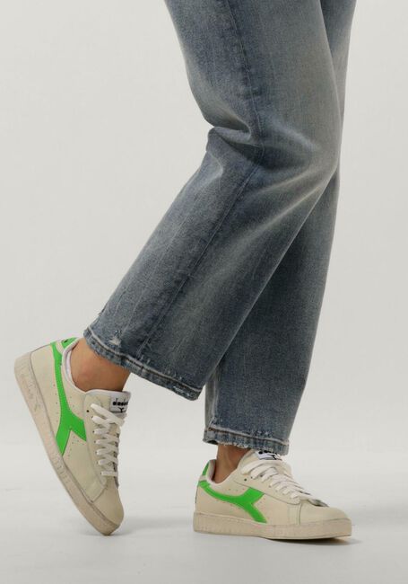 Witte DIADORA Lage sneakers GAME L LOW WAXED WN - large