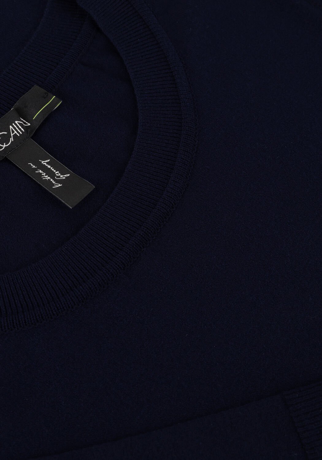 Donkerblauwe MARC CAIN ESSENTIALS T-shirt +E 41.06 M11 - large