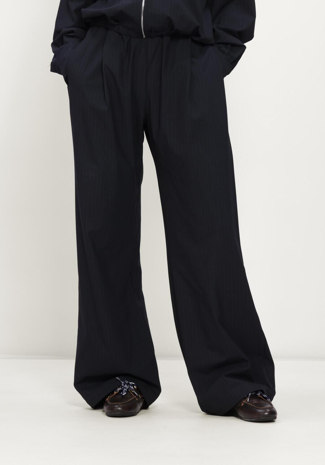 Lichtblauwe JOHNY Wijde broek AYO - large