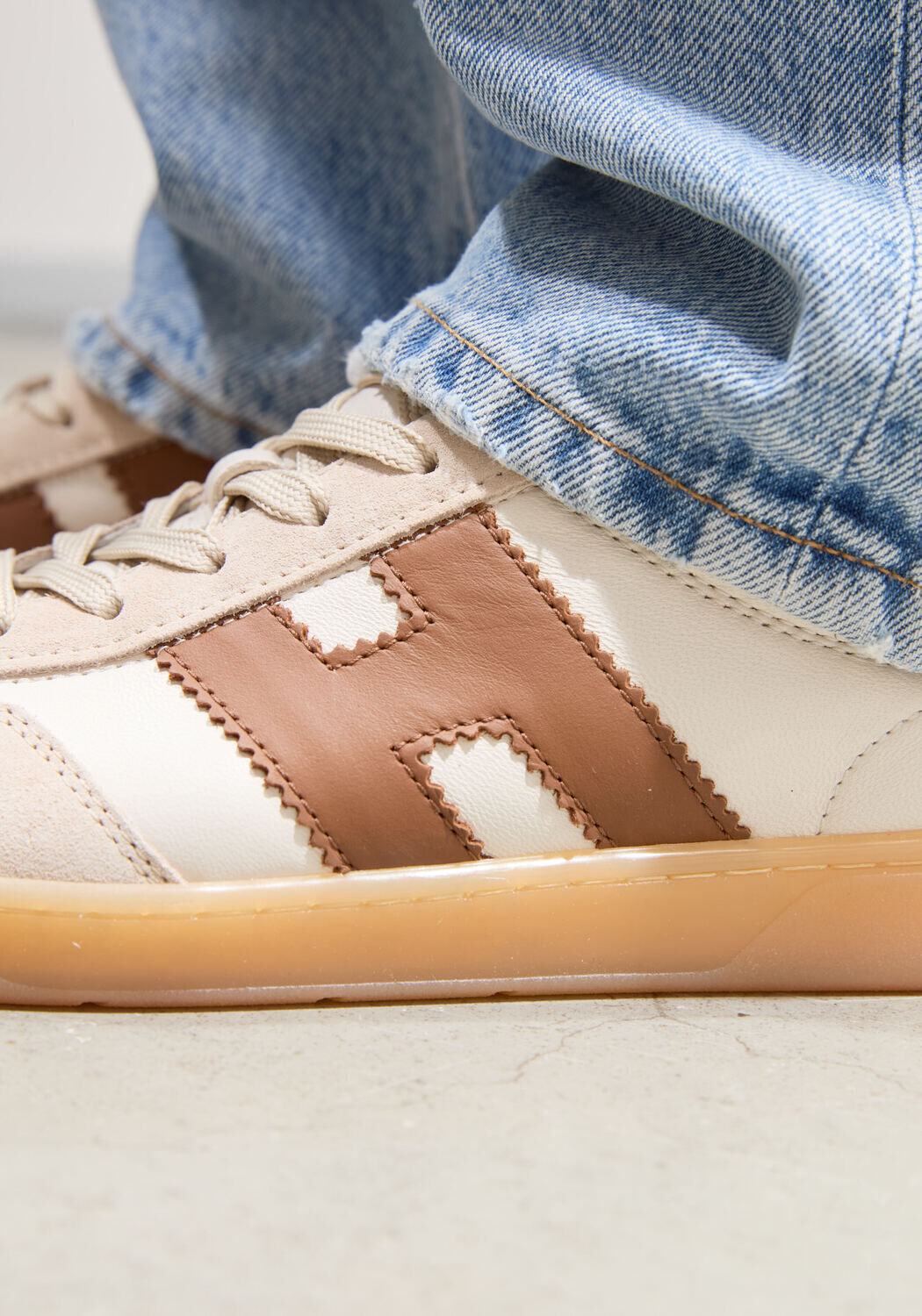 Beige HOGAN Sneakers HOGAN COOL ALLACCIATO H - large