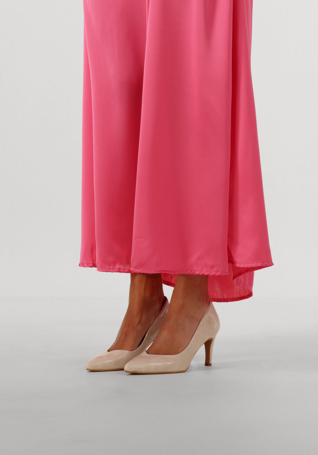 Creme NOTRE-V Pumps 1092TF - large