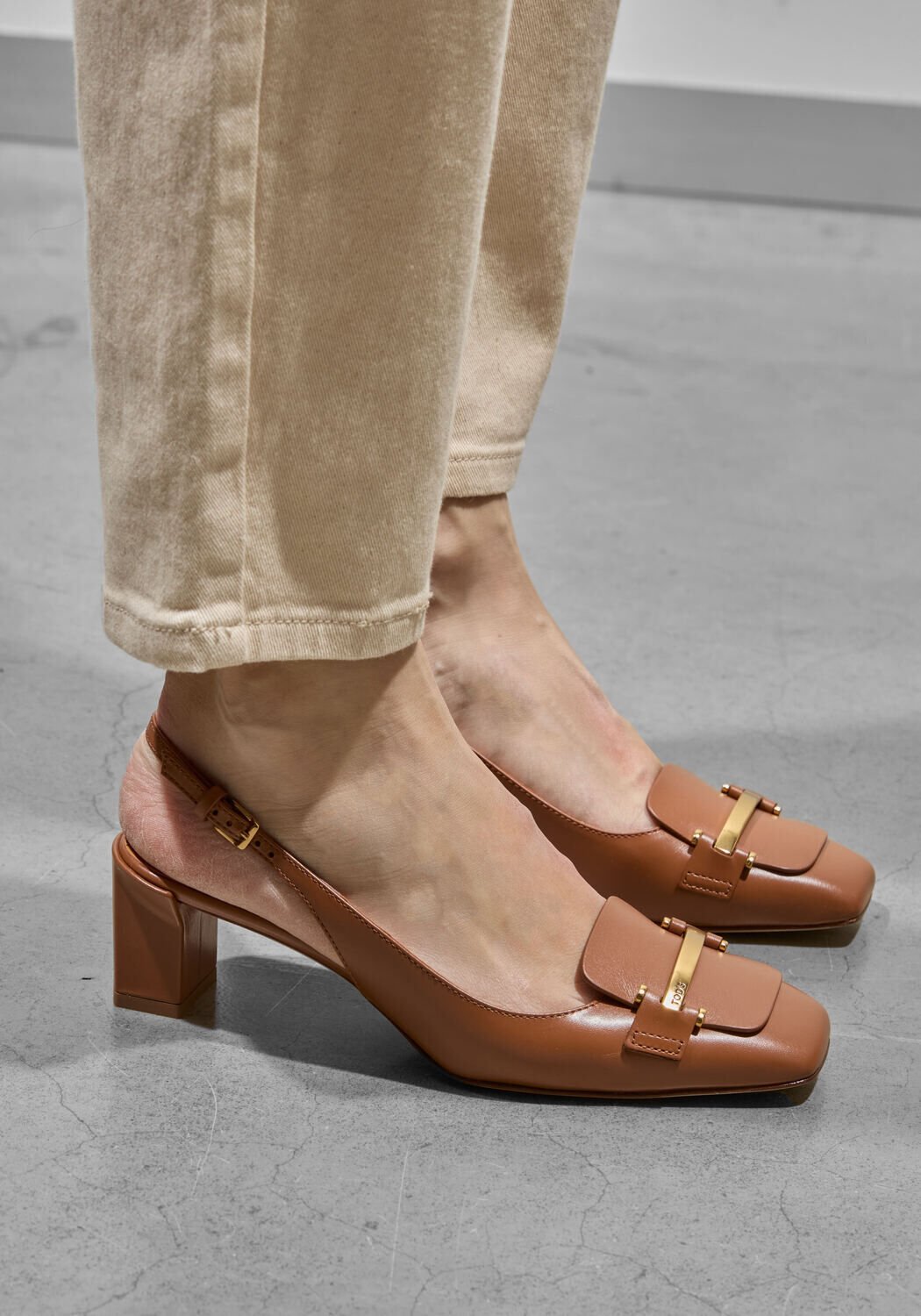 Bruine TOD'S Pumps BARRETTA ATTACCHI - medium