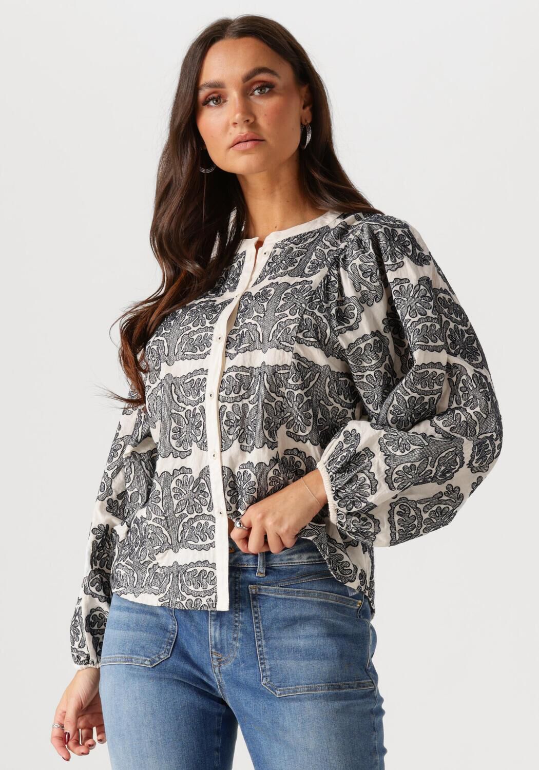 Summum Blouse
Dames Longsleeve Bouse Tile Embroidery, Maat: 40, Kleur: Ecru afbeelding 1