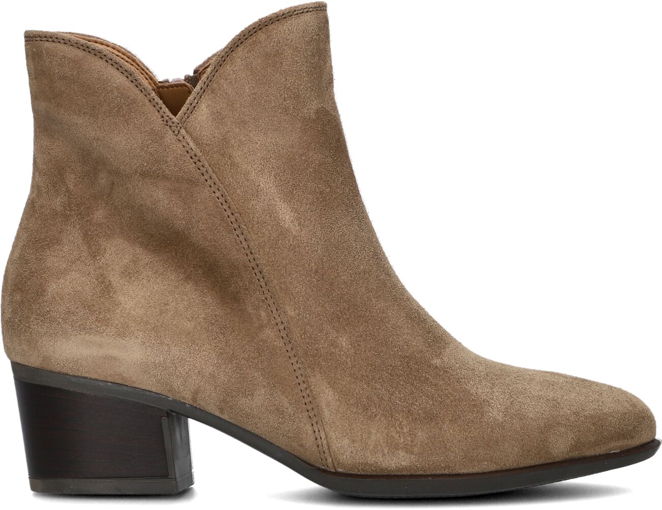 Gabor Enkellaarsjes
Dames 680.3, Maat: 38,5, Materiaal: Suède, Kleur: Bruin