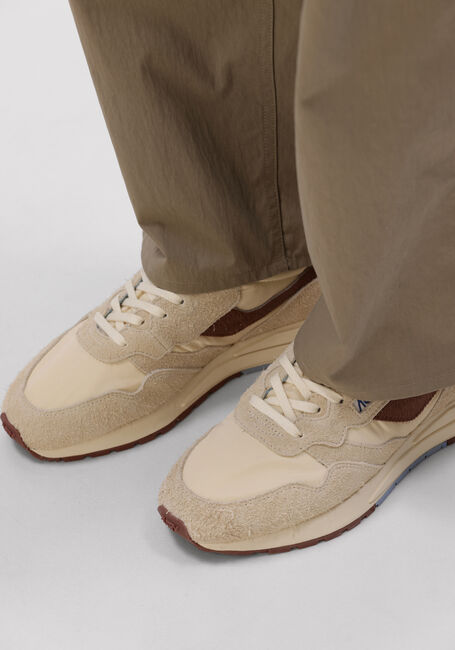 Beige AUTRY Lage sneakers REELWIND LOW MAN - large
