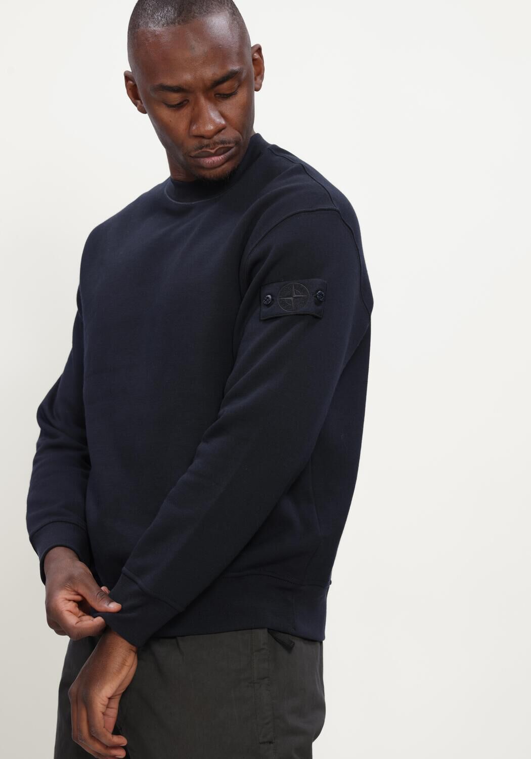 Donkerblauwe STONE ISLAND Sweater SWEATSHIRT S0F15 - large