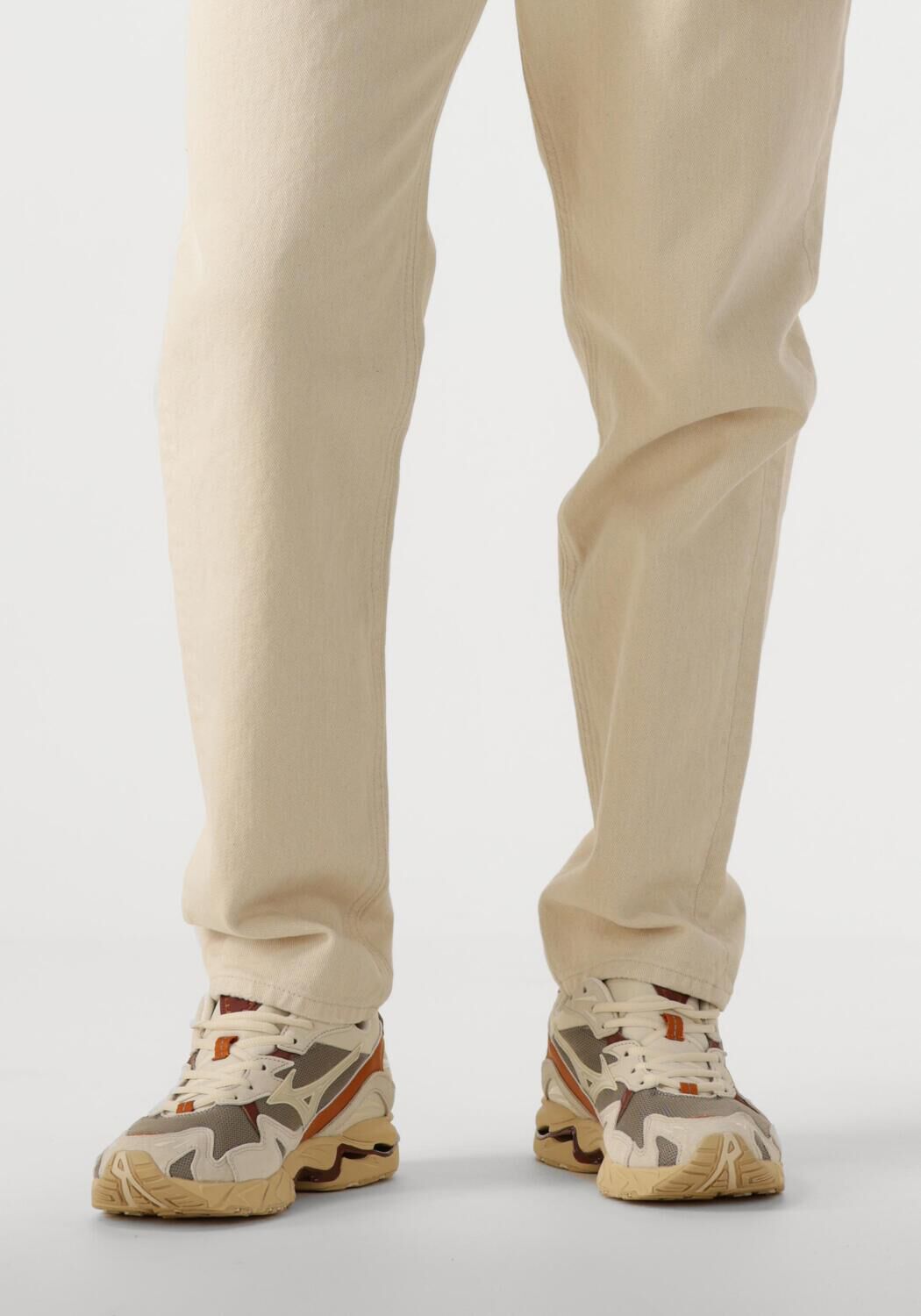 Beige MIZUNO Lage sneakers WAVE RIDER 10 PREMIUM HEREN - large